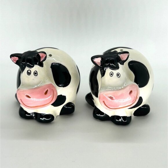 Silly Cow Salt & Pepper Shaker Ceramic Farmhouse Kitchen Decor Cottage Core - Picture 2 of 8